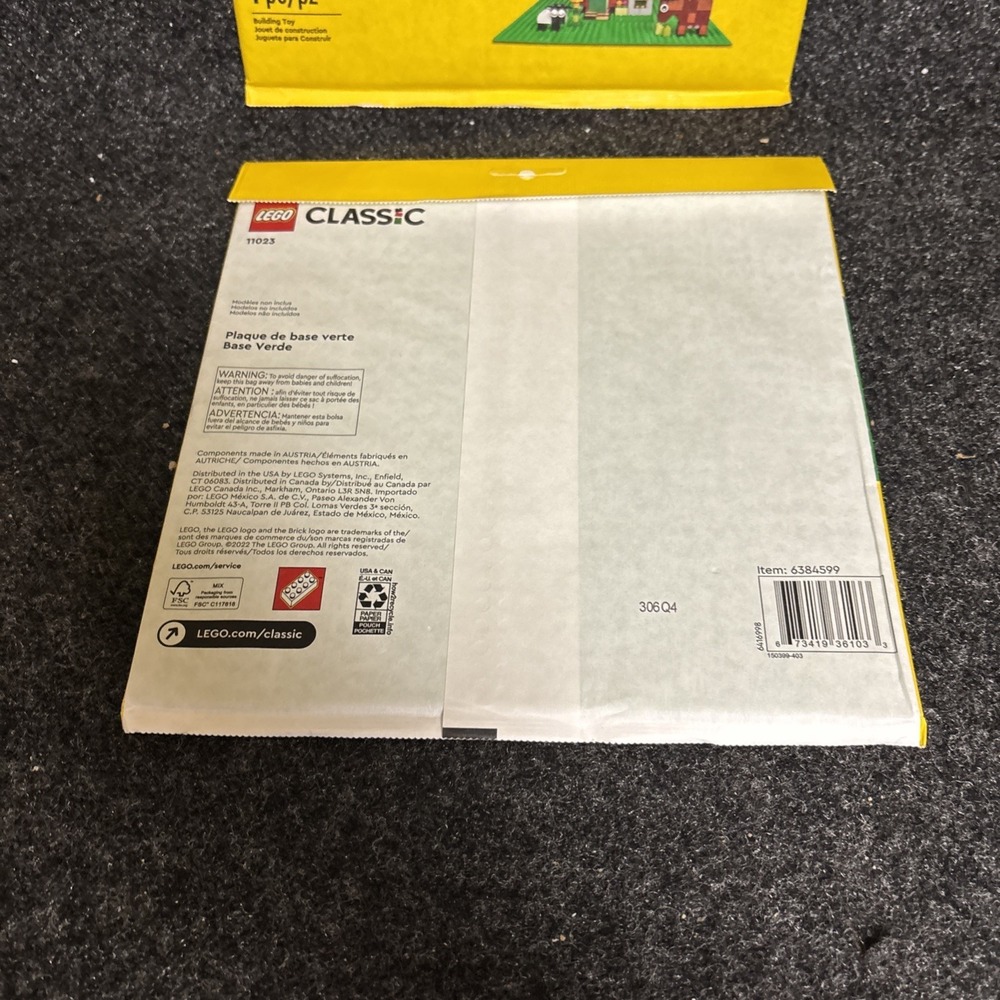 LEGO - 2 Large Baseplate 32 x 32 (10X10") Flat Base Plate - Green ‎ NEW - Picture 4 of 5